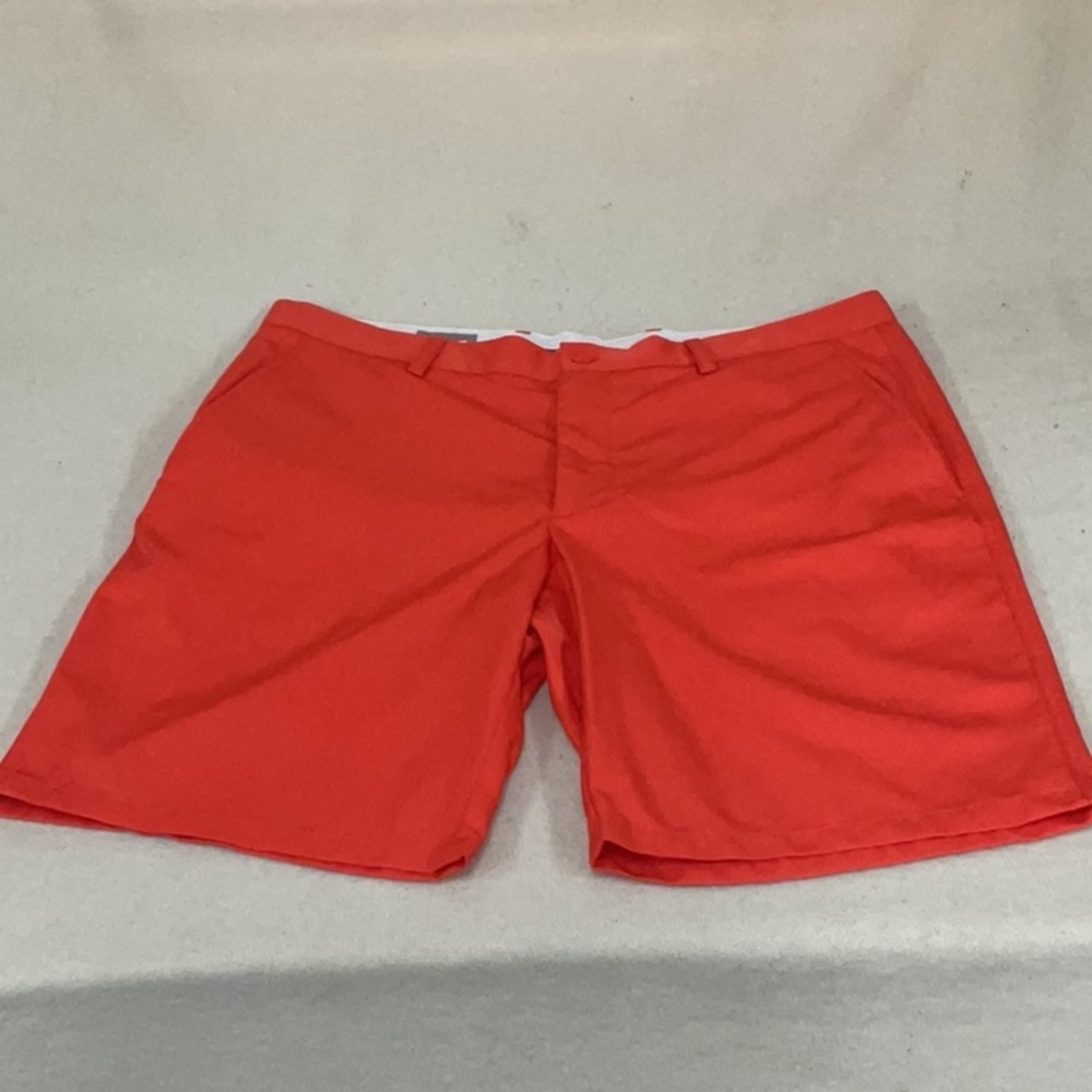 EUC Mens Cutter&Buck shorts